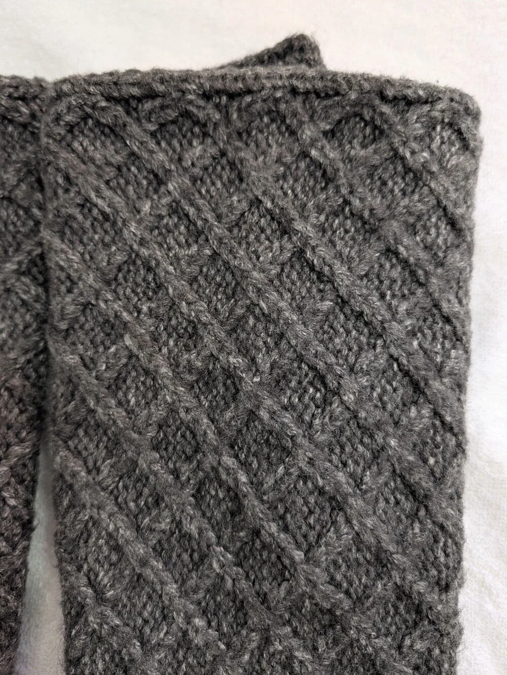 UGG Classic Cardy Knit Woven Boots Women’s US 9 Sheepskin Lined 3 Button Gray